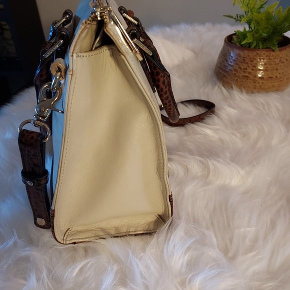 Brahmin Midsize Leather Bag: Measures 10.5W/ 8.5T/ 4.4D: Has Shoulder Strap - Picture 3 of 9